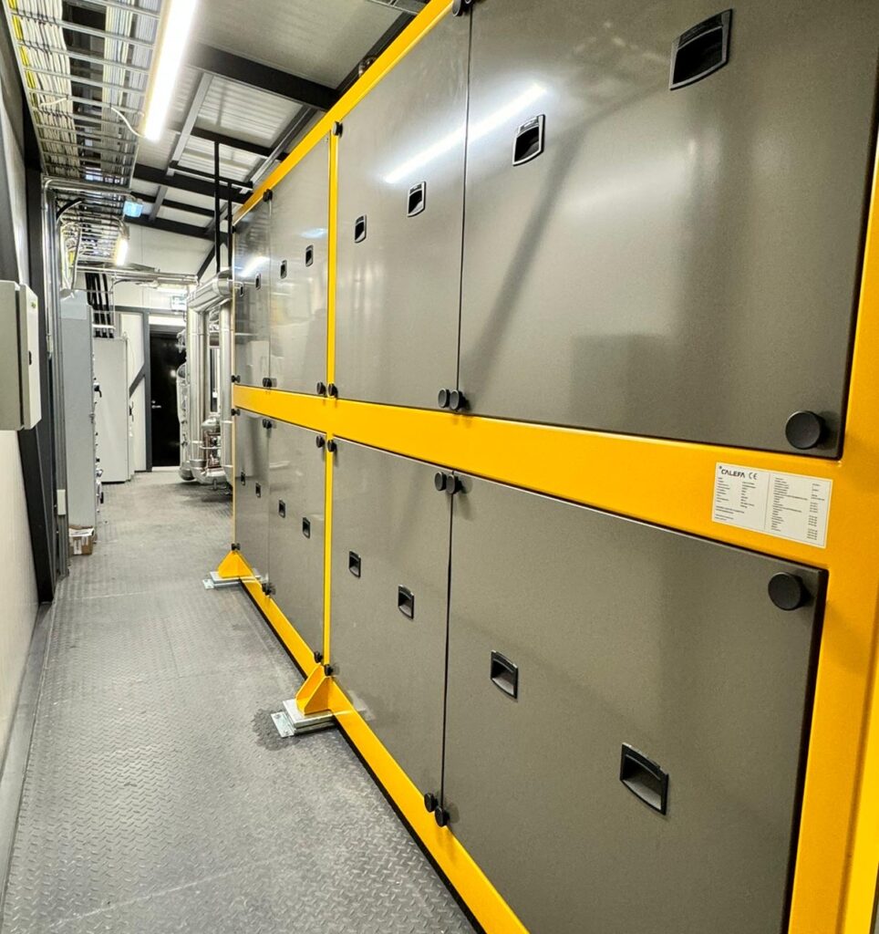 Datakeskuksen jäähdytyksen modulaarinen toteutus AmbiHeat-lämpöpumppulaitoksella